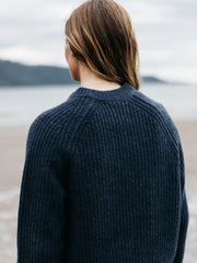 Fisherman Wool Knit Jumper in Navy - Mora
