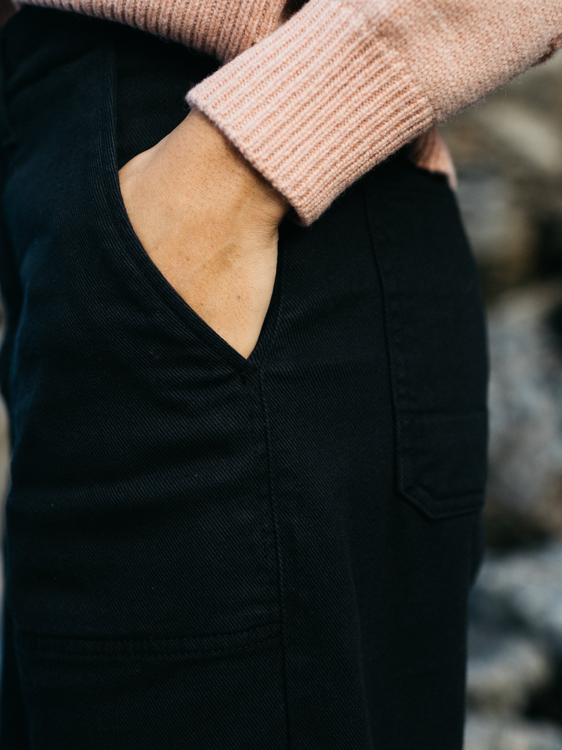 Yarrel Canvas Trouser in Black