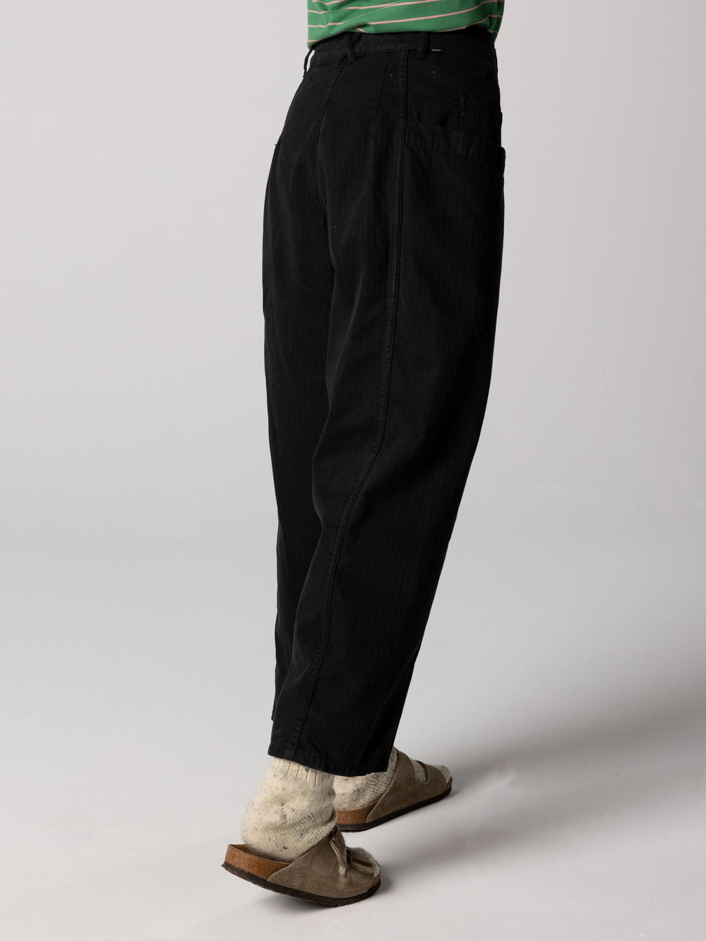 Organic Cotton Barrel Trouser in Black - Croft