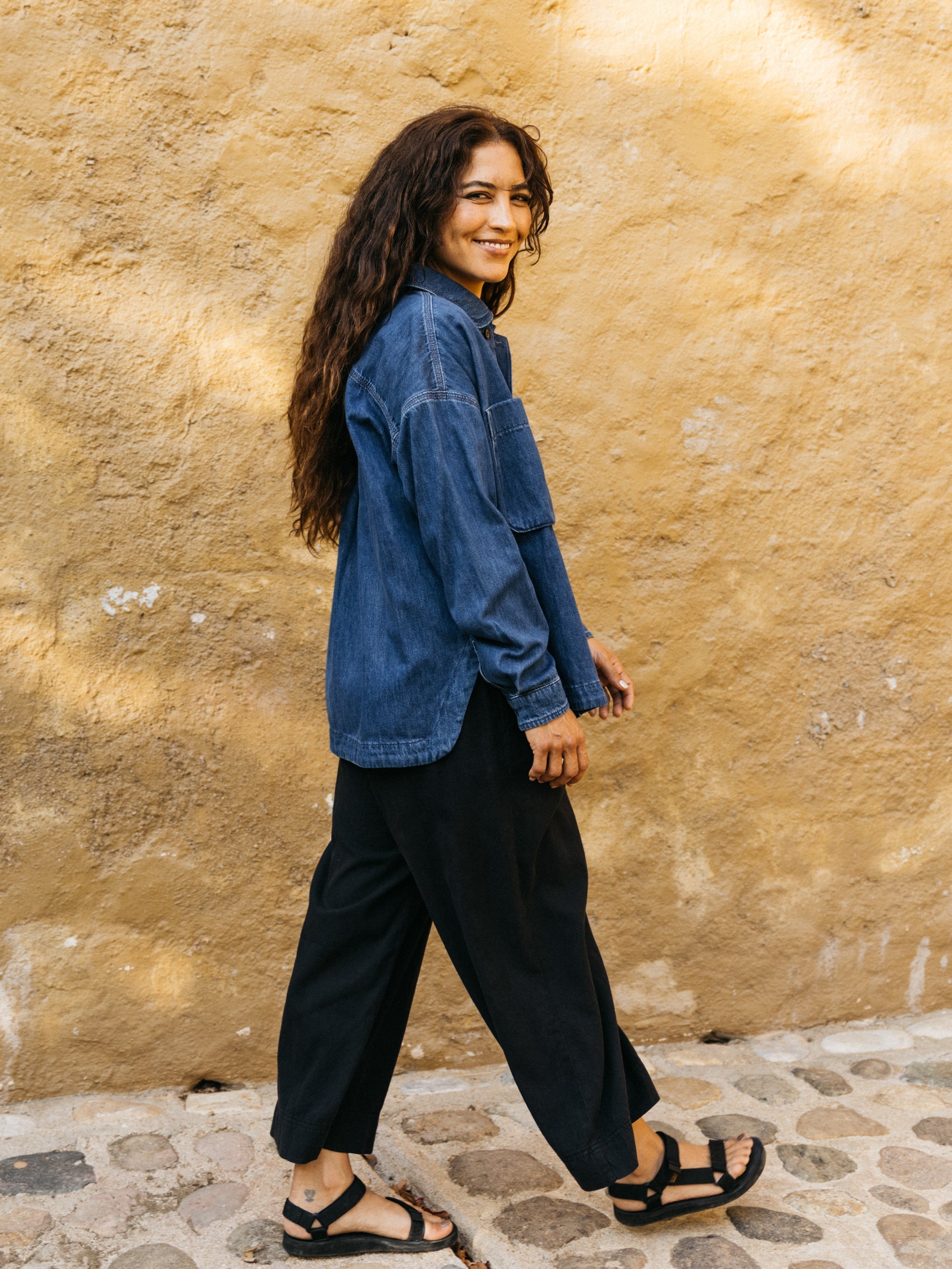 Organic Cotton Shirt in Denim - Gwavas