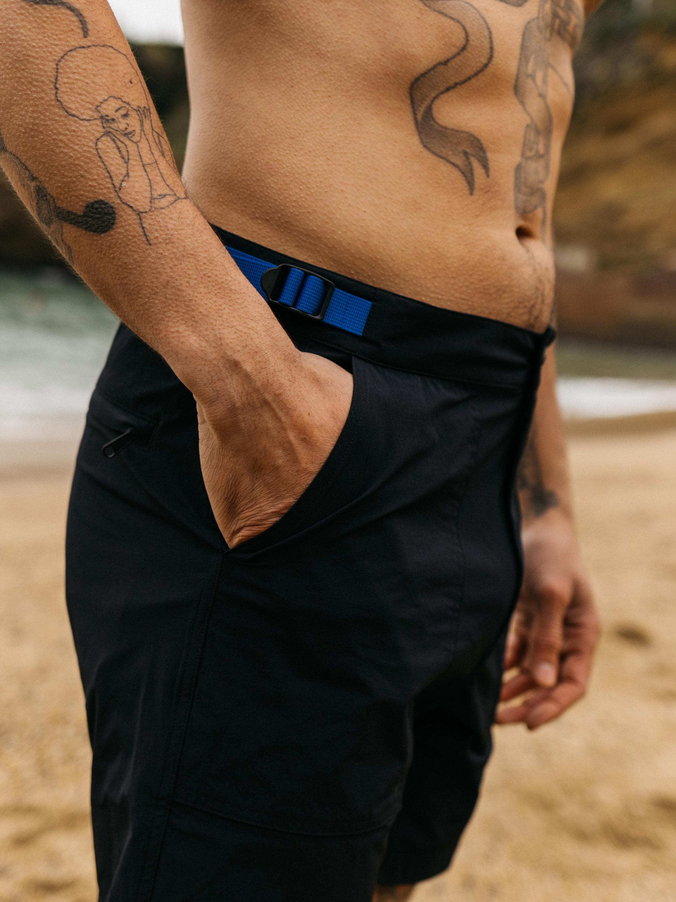 Hybrid Short in Navy - Walker