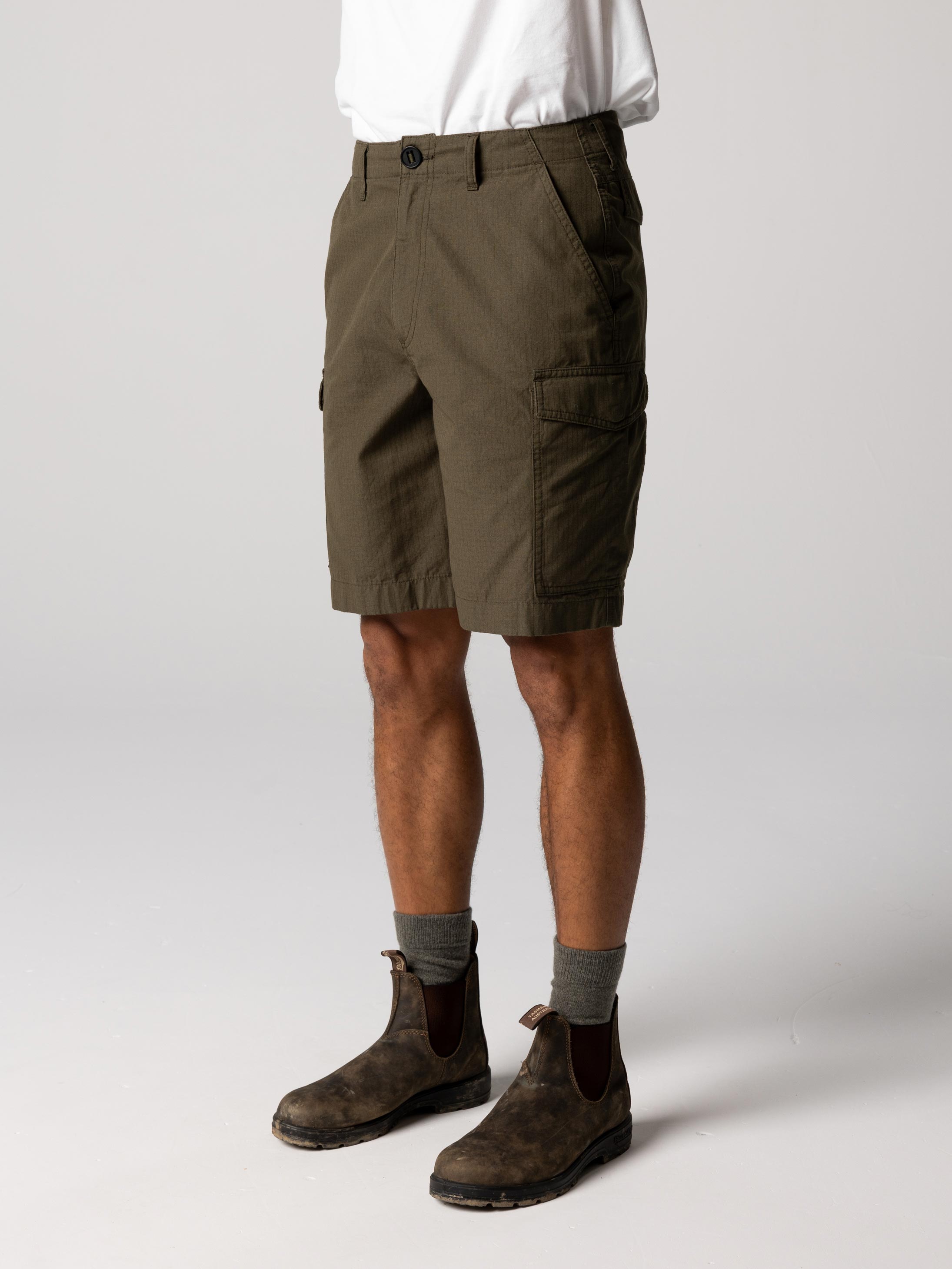 Organic Cotton Cargo Shorts in Olive - Clipper