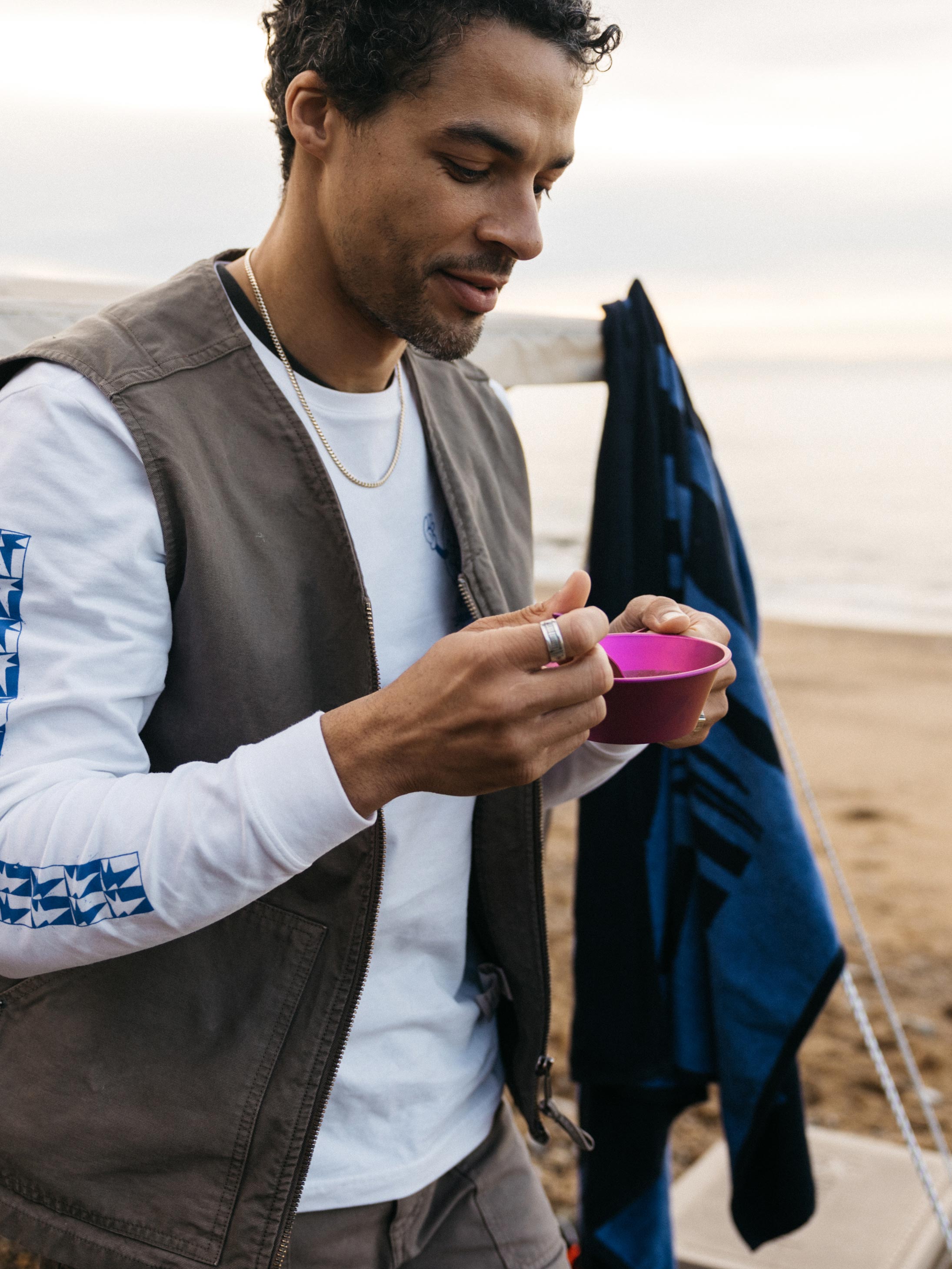 Snow Peak + Finisterre Anodised Backpackers Cup in Anodised Pink