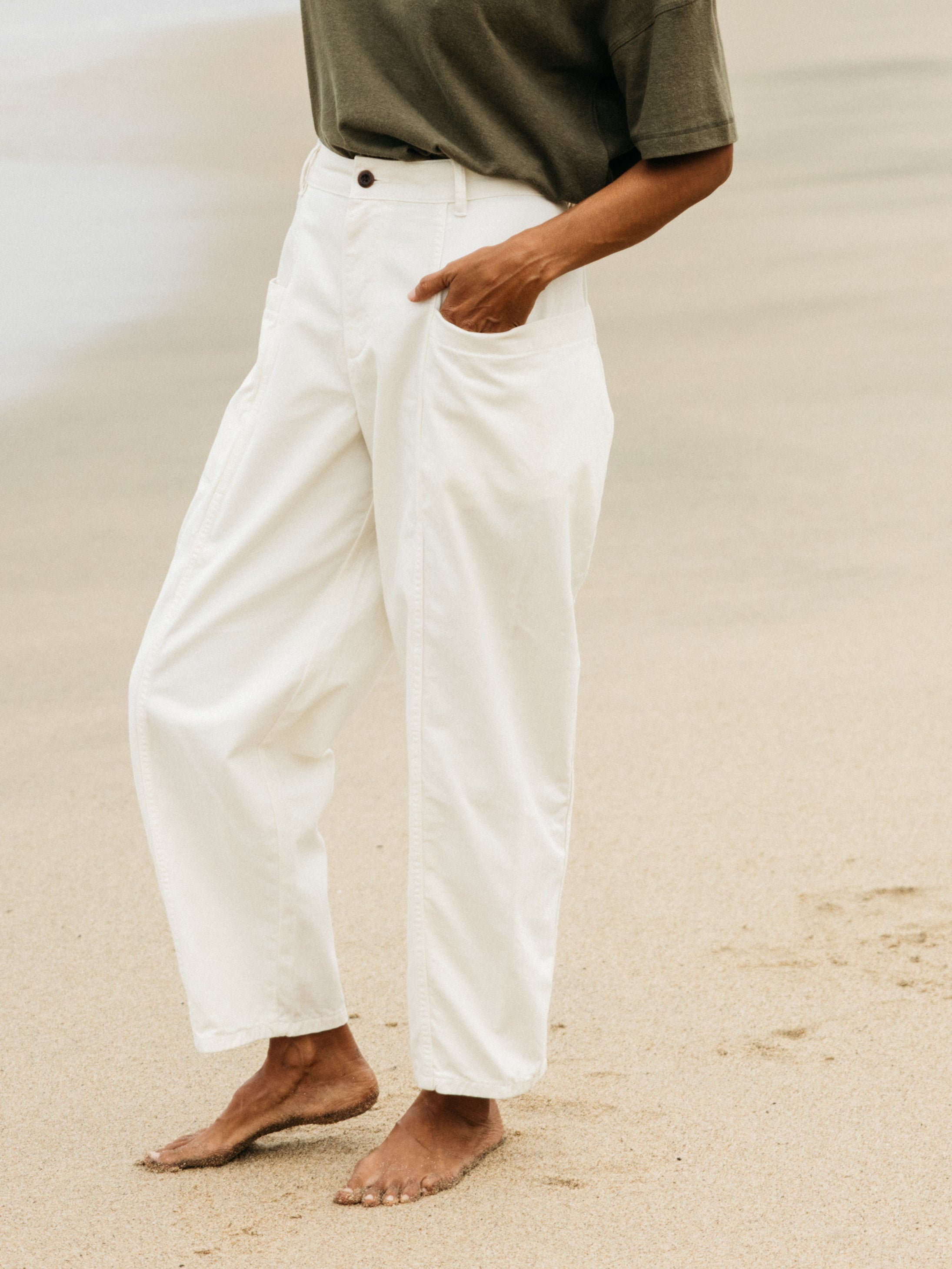 Organic Cotton Barrel Trouser in Ecru - Croft