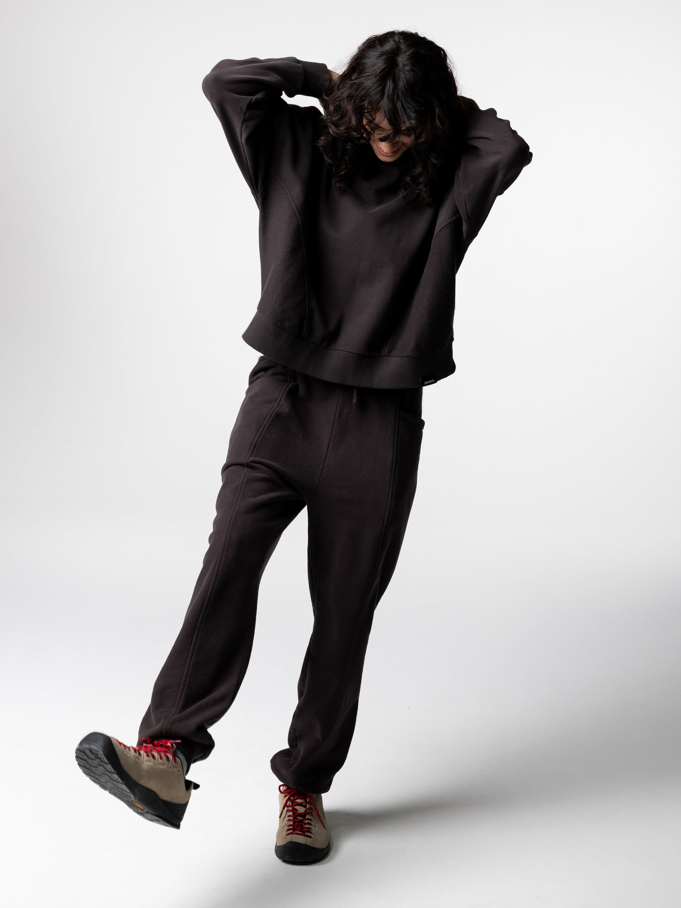Awen Jogger in Burnt Umber