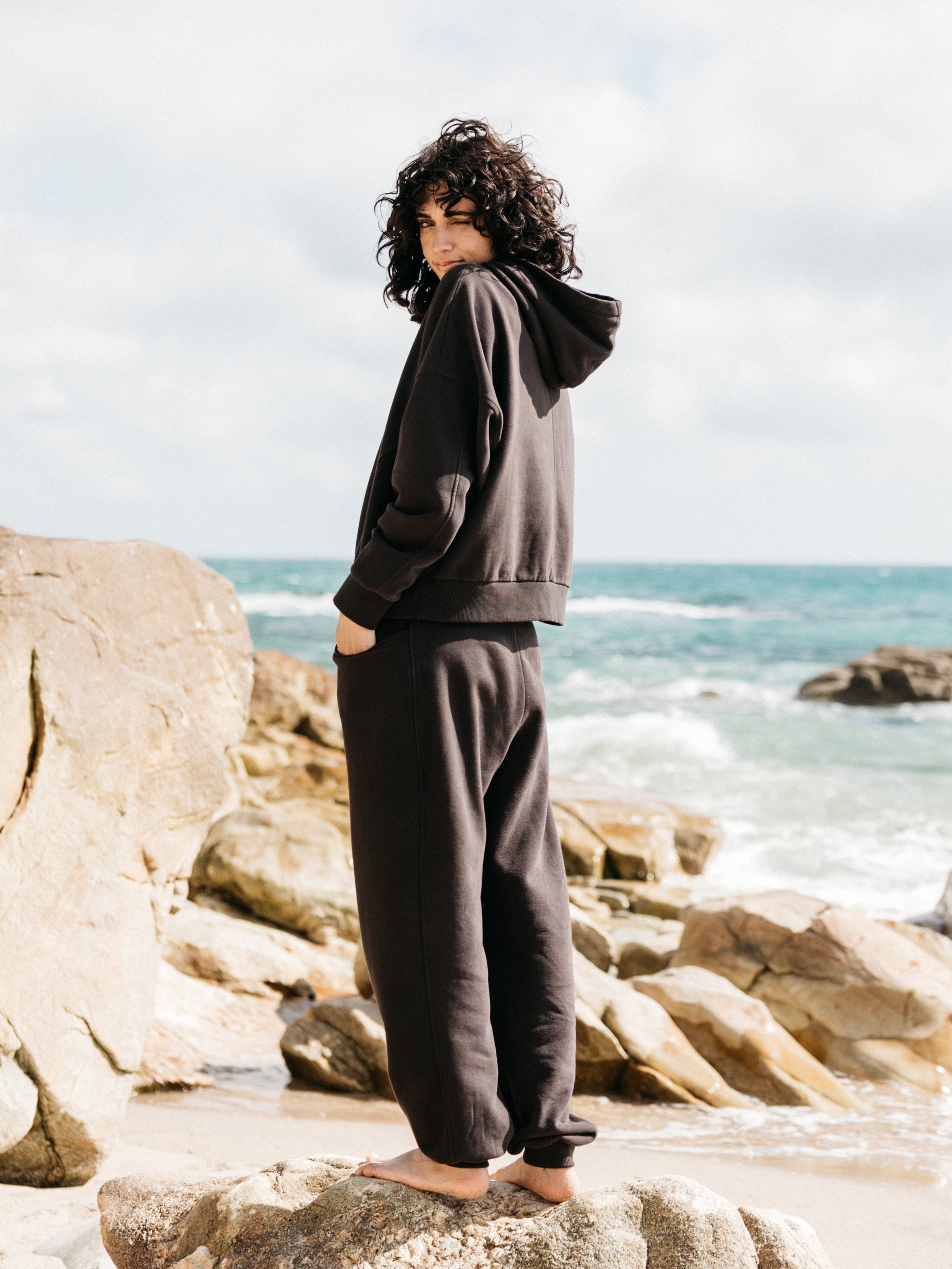 Awen Jogger in Burnt Umber