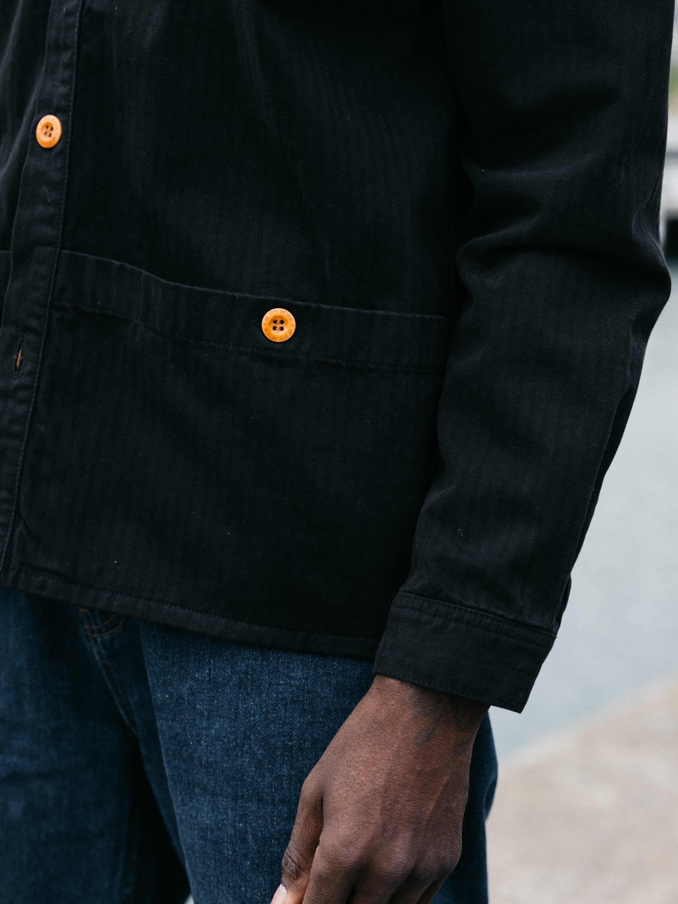 Organic Cotton Shirt in Black - Tonkin