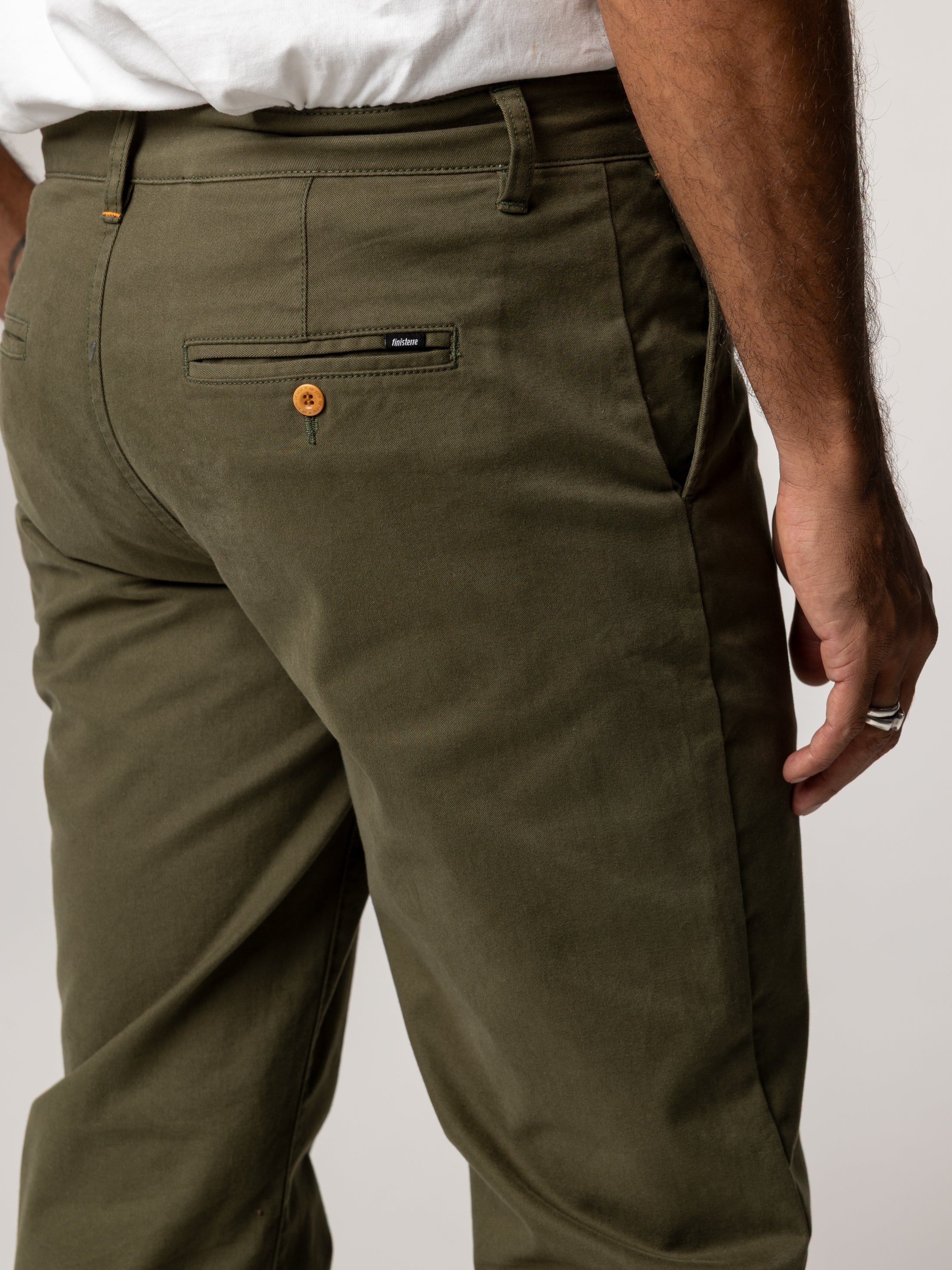 Rincon Slim Fit Chino in Olive