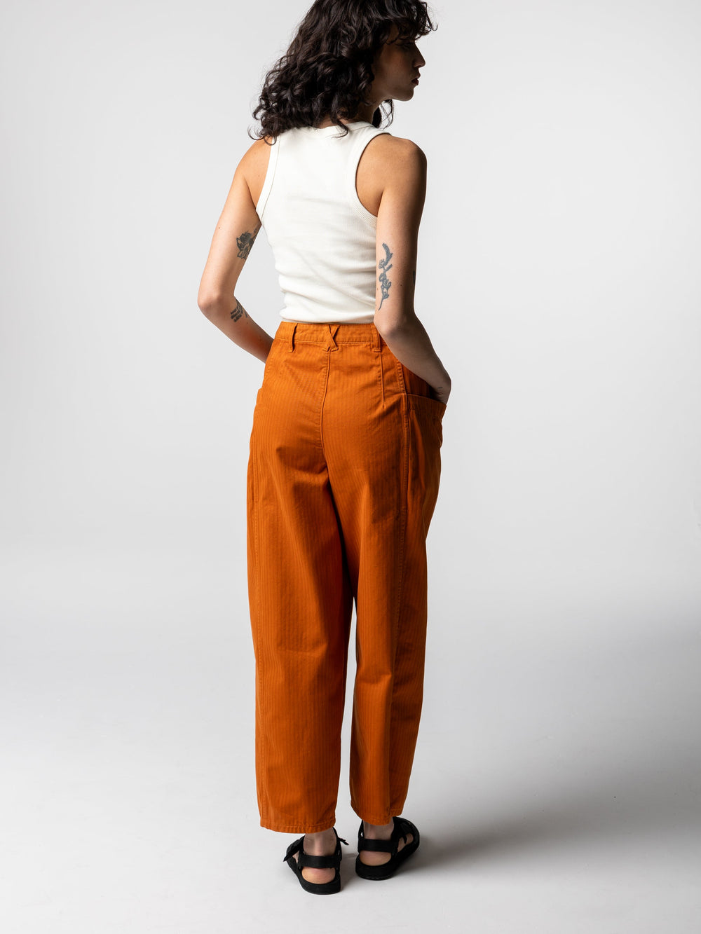 Organic Cotton Barrel Trouser in Copper - Croft