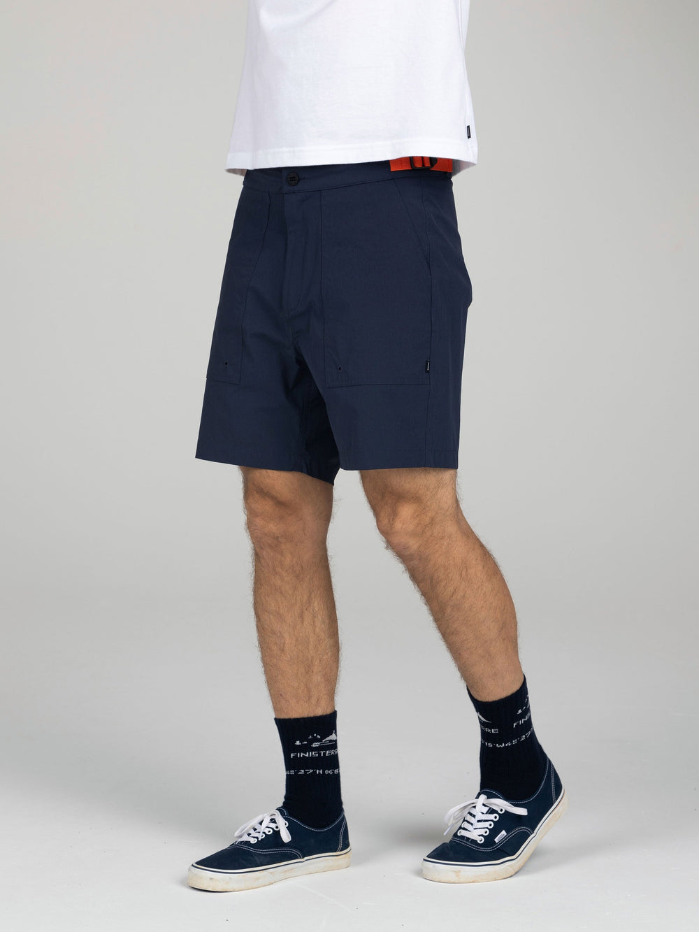 Walker Hybrid Short in Navy