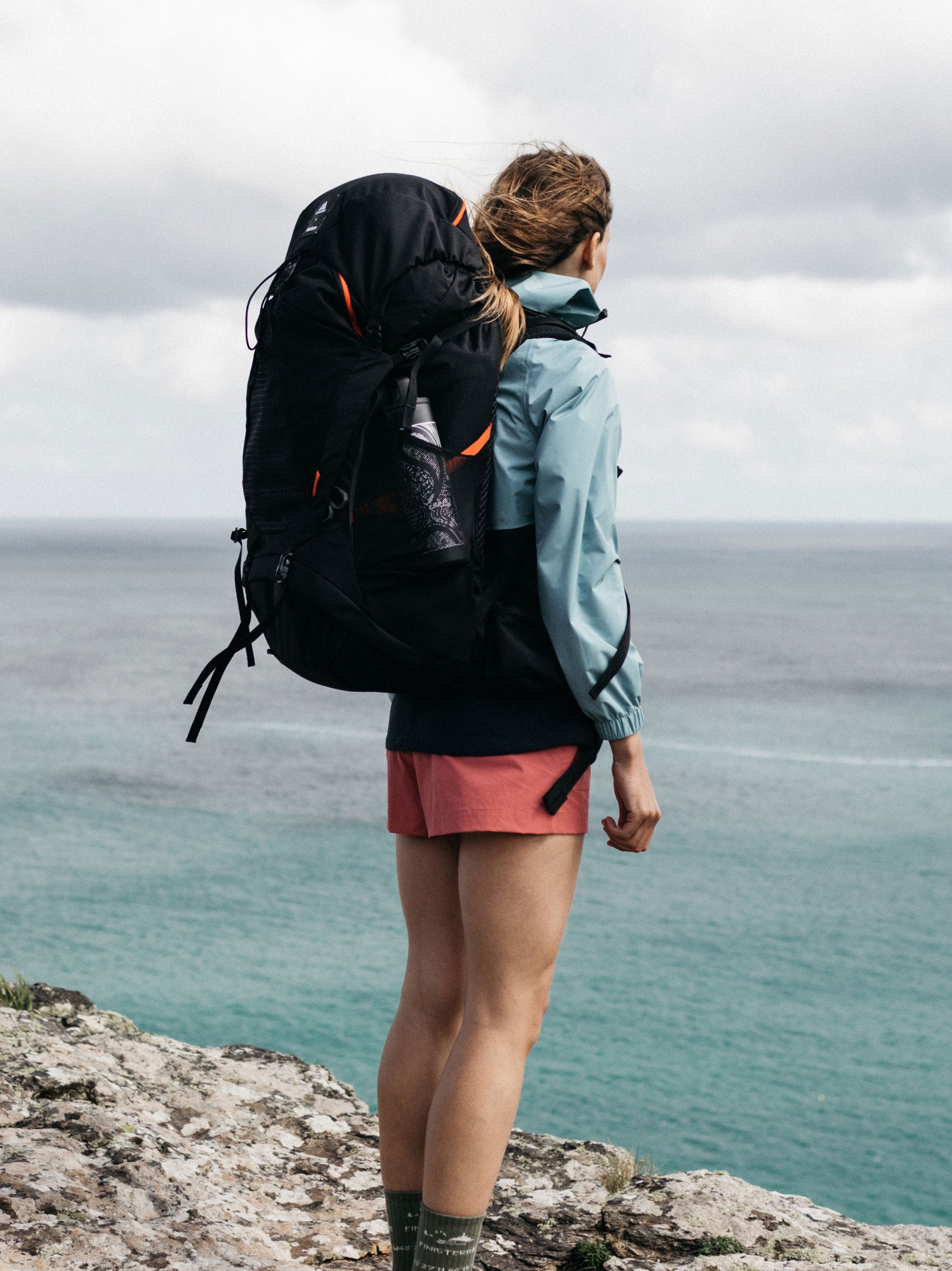 Finisterre + Gregory  Amber 54 Rucksack - Black