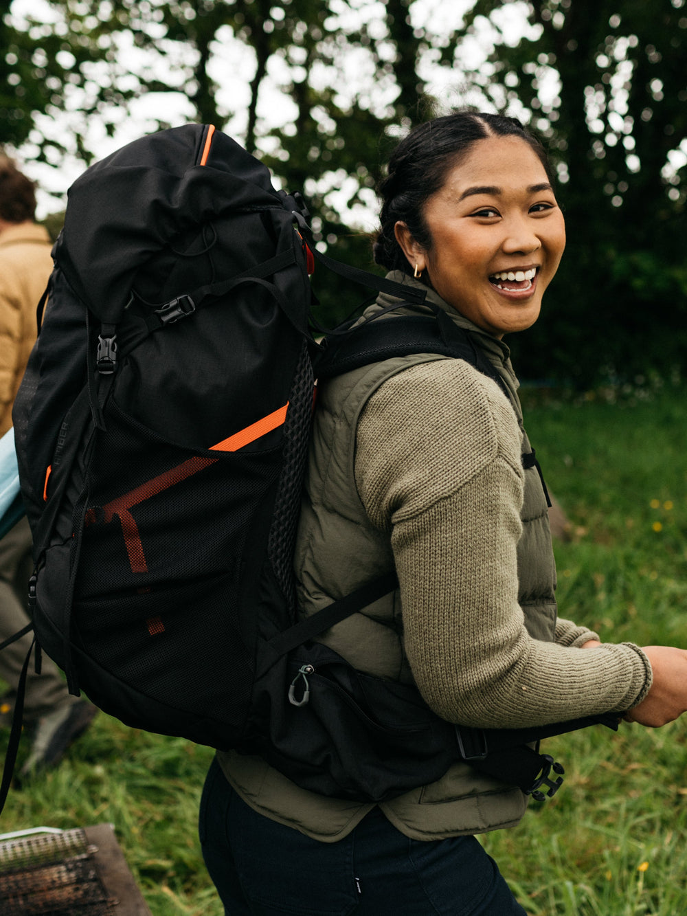 Finisterre + Gregory  Amber 54 Rucksack - Black