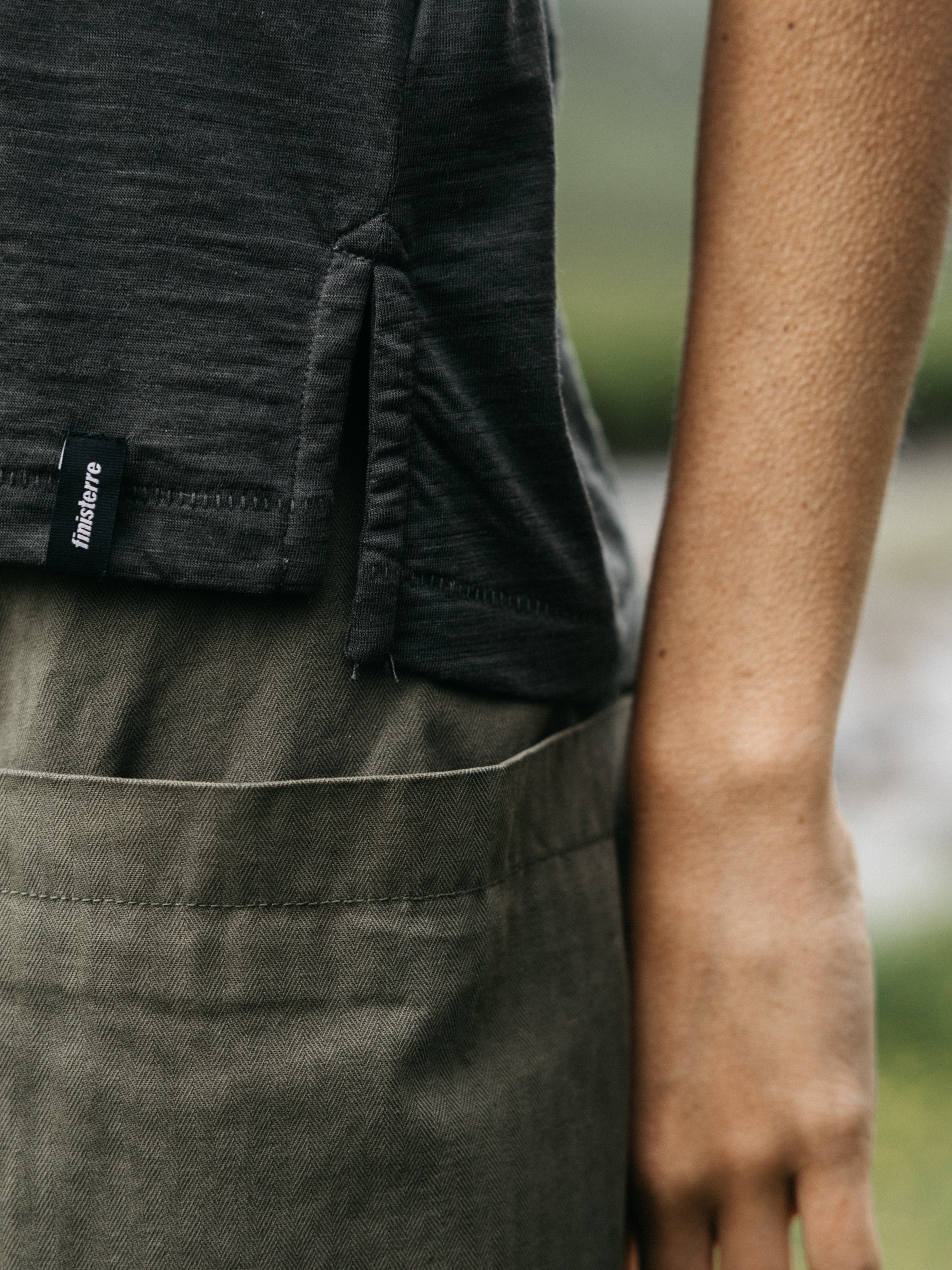Merino T-Shirt Baselayer in Raven Black - Seeker