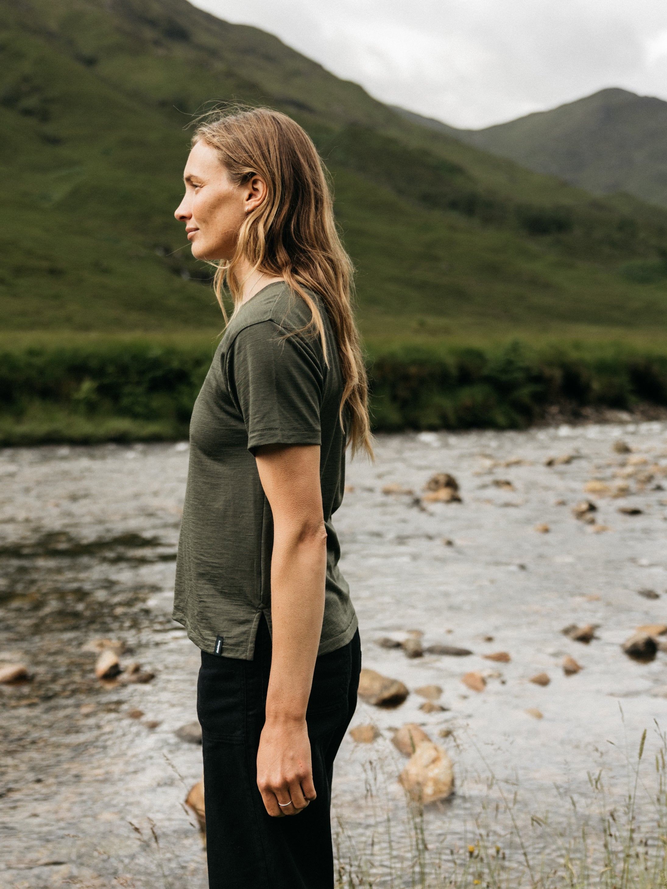 Merino T-Shirt Baselayer in Olive - Seeker