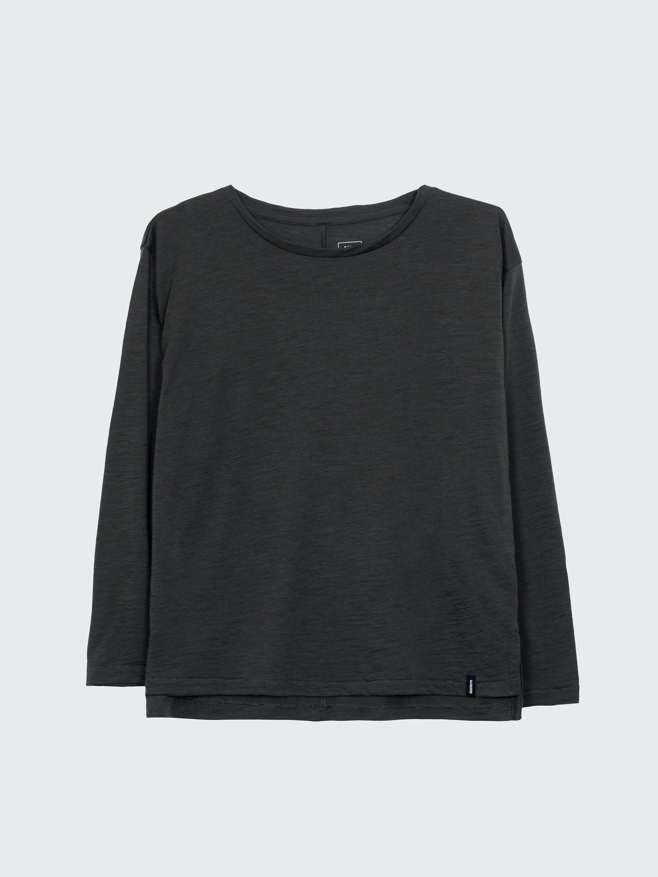 Merino Long Sleeve Baselayer in Raven Black - Seeker