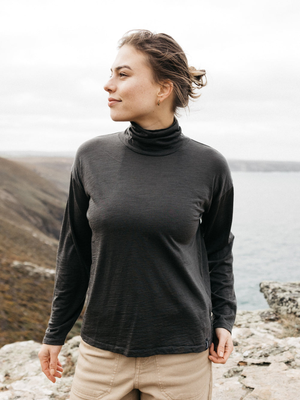 Merino High Neck T-Shirt in Raven - Seeker