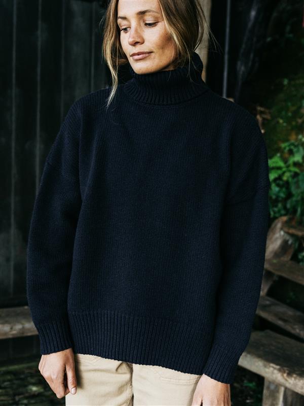 Roll Neck Knit Jumper in Navy - Eyre